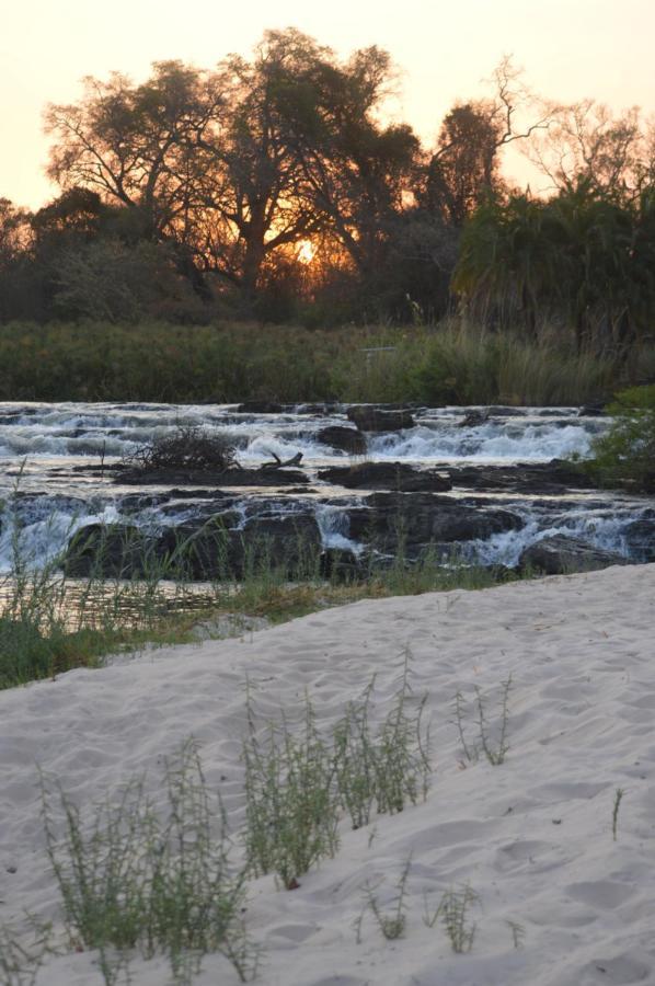 White Sands Lodge Divundu Zewnętrze zdjęcie